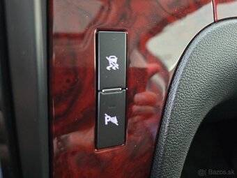 Cadillac Escalade 6,2 benzín LPG AUTOMAT, 7. MIEST - 19