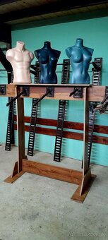 Zariadenie do predajne s textilom - 19