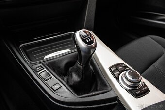 BMW Rad 3 Touring 320d 135kW M6 Pôvodný lak - 19