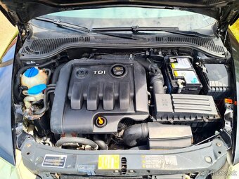 Skoda Octavia Combi 2 1.9 TDi 77kw SPORTLINE - 19