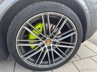 Porsche Cayenne E-Hybrid 4x4 A/T - 19