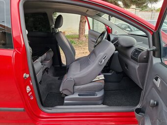 Volkswagen Fox 1.2i M5 55k (benzín) - 19