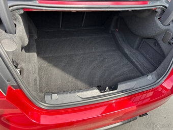 Jaguar XE benzin 2.0 R-Sport AT  - 74 000km - 19