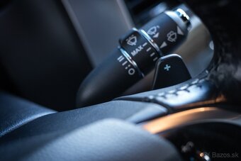 Jaguar XF 2.2 147kW Luxury - 19