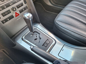 Peugeot 407 SW 2.0 HDi Executive Automat- AJ NA SPLÁTKY - 19