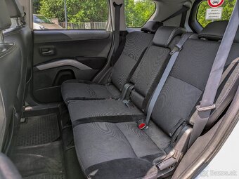 Mitsubishi Outlander 2.2 DI-D 130kW Intense+, 4x4, 7-miestne - 19