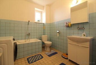 Útulný 4 izbový rodinný dom na predaj,Nezábudková,Prievidza - 19