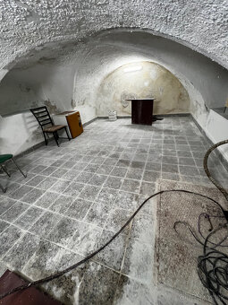 Lekáreň, obchodný priestor na prenájom Horná ulica, BB - 19