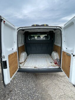 Ford Transit 300M L2H1 2.2Tdci 6.miest Opočet DPH - 19