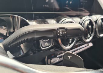 MERCEDES-BENZ B TRIEDA 180 A/T - 19