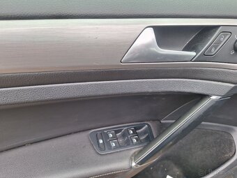 VW GOLF 7  2.0TDI 110KW 4X4 MOTION MANUÁL - 19