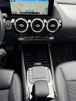 Mercedes Benz GLA 250e 2022 Plug-in hybrid LED,NAVI,KAMERA - 19