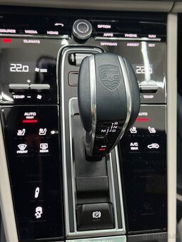 Predám Porsche Cayenne GTS - 19