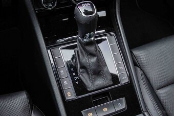 Škoda Superb 2.0 TDI 190k L&K DSG - 19