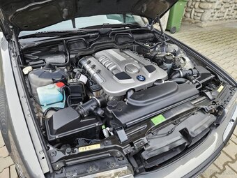 BMW E38 - 19