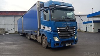 Jumbo, průjezdná souprava Mercedes Benz Actros - 19