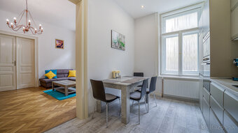 Krásny staromestský kompletne zariadený 2izb byt na Palisádo - 19