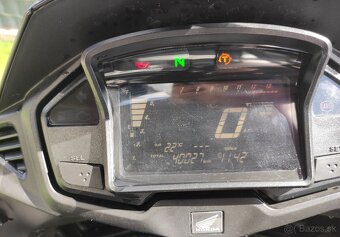 HONDA CROSSRUNNER VFR800X - 19