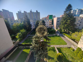 3 izbový byt v Bratislave-Dúbravka-Sekurisova ul., loggia - 19