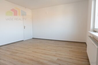 -ZNÍŽENÁ CENA- Na predaj 4-izbový rodinný dom 207 m², pozemo - 19