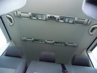 VW CARAVELLE T5 103kW Long COMFORTLINE 8 MÍST WEBAST0 - 19