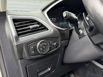 Ford S-Max 2.0 TDCi 110kw A/T Titanium - 19