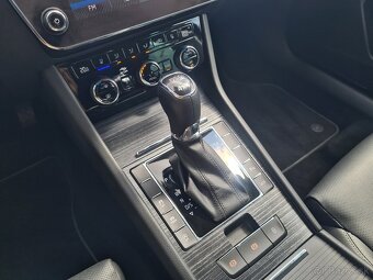 ŠKODA SUPERB 2.0 TDI SCR STYLE 4X4 DSG - 19