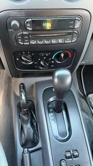 Jeep Cherokee 3.7 LPG Automat 150 TIS KM - 19