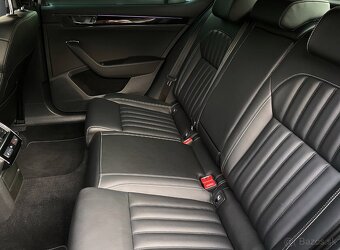 Škoda Superb 2.0 TDI LAURIN & KLEMENT CRYSTAL MATRIX PANO. - 19