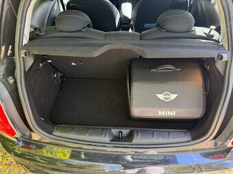Predám MINI Cooper 1.5 100kW benzin - 19