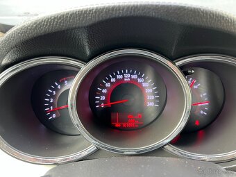 Predám Kia Sorento 2.2 CRDI 145kW 4x4 - 19