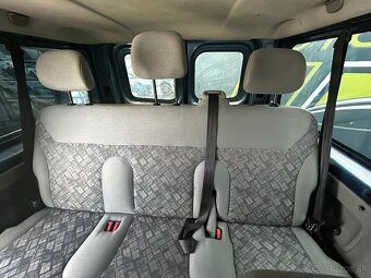 🚐 Opel Vivaro 1.9 CDTI (2007) - 19