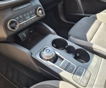FORD FOCUS KOMBI 1.5 TDCI ECOBLUE A/T / MOŽNÝ ODPOČET DPH - 19
