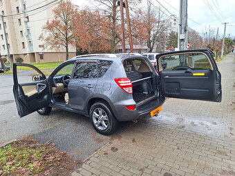 Toyota RAV4 2.2l D-4D 150 Lux - AJ NA SPLÁTKY  - 19