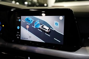 Volkswagen Golf 8 Variant 2.0 TDI DSG automat - 19