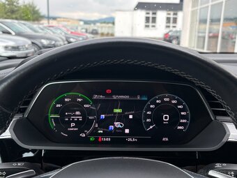 Audi E-tron 50 quattro S line - 19