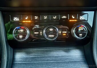 🟦Škoda Superb Combi 2.0 TDI DSG • ACC • Matrix • Model 22 - 19
