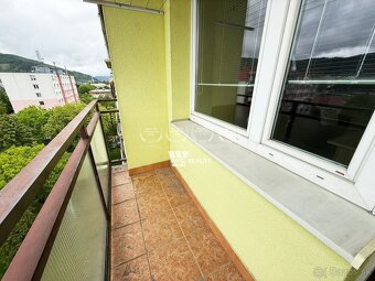 Na prenájom 3 izbový zrekonštruovaný byt KNM - 19