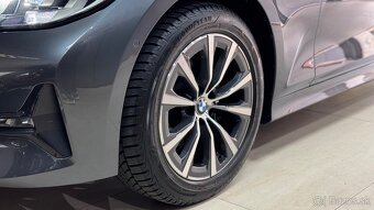 BMW Rad 3 Touring 318d mHEV A/T - 19