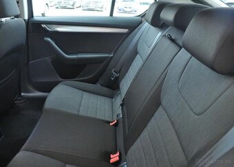 Škoda Octavia 2,0TDI STYLE DSG ACC NAVI ČR 110 kw - 19
