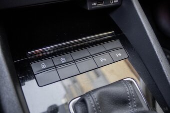 Škoda Octavia Combi 2.0 TDI Style DSG - 19