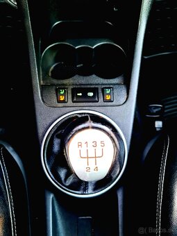 Škoda Fabia 2 1,9TDI 77KW 105"PS  FULL+KLÍMA,ABS,KOŽA+NAVI - 19