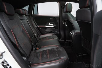 Mercedes-Benz GLA 250 4Matic AMG Line / SK - vozidlo - 19
