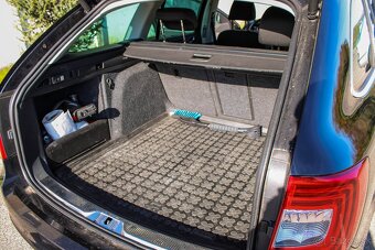 Škoda Superb Combi 2.0 TDI CR 140k Comfort - 19