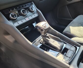 VW ID.4 PERFORMANCE 1ST, KAMERA, ŤAŽNÉ, SOH: 93,1% - 19