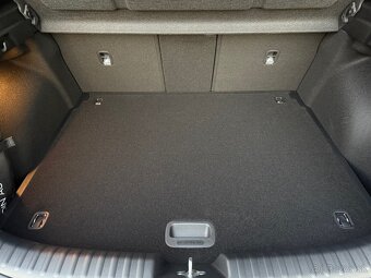 Kia XCeed 1.5 T-GDi Platinum / NOVÉ VOZIDLO / - 19