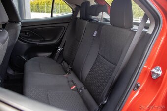 TOYOTA YARIS Cross 1.5 Dynamic Force 92kW 2024 + ZÁRUKA - 19