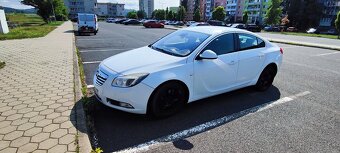 Opel Insignia 2.0 CDTI 118kw r.v.2009 - 19