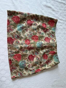 Viacere kusy oblecenia - 19