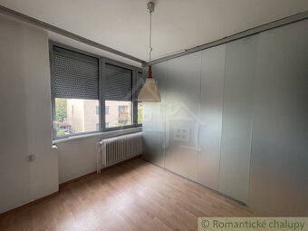 Päťizbový rodinný dom vo vyhľadávanej časti Nových Zámkov - 19